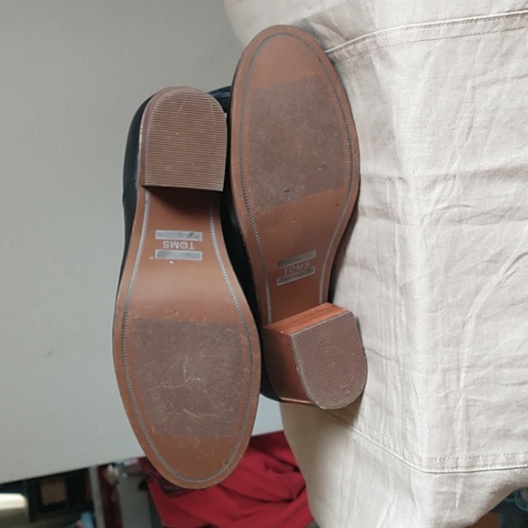 TOMS 7.5 Black leather booties ankle boots - Picture 4 of 8